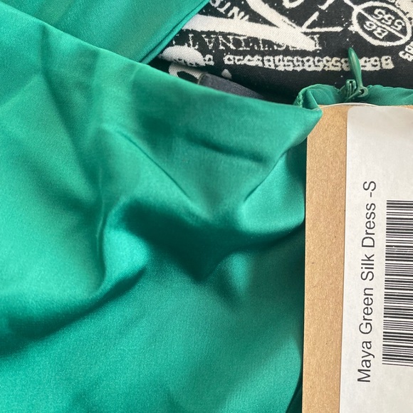 Maya Green Silk Dress (Tazga NWT) / Size S - Picture 4 of 4